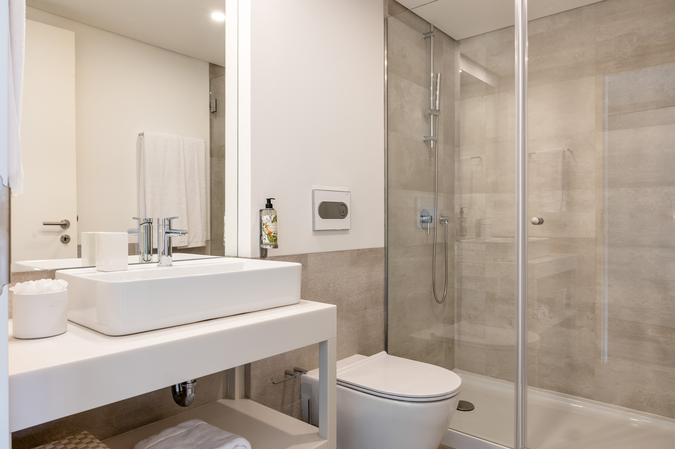 bathroom-portugal-investment-properties