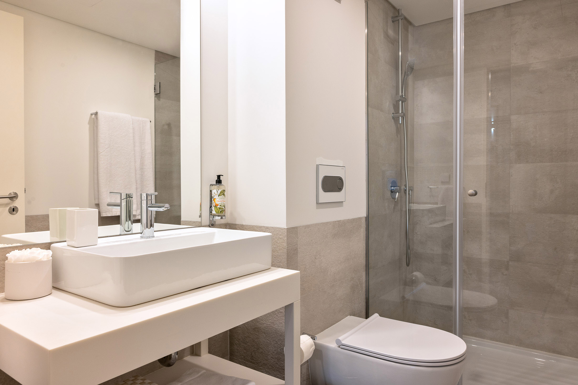 bathroom1-portugal-investment-properties